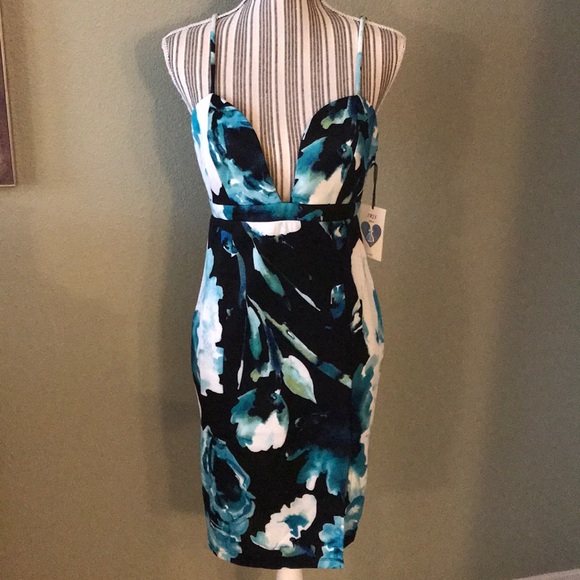 Stunning, Sexy dress by Iris Los Angeles - Picture 1 of 7
